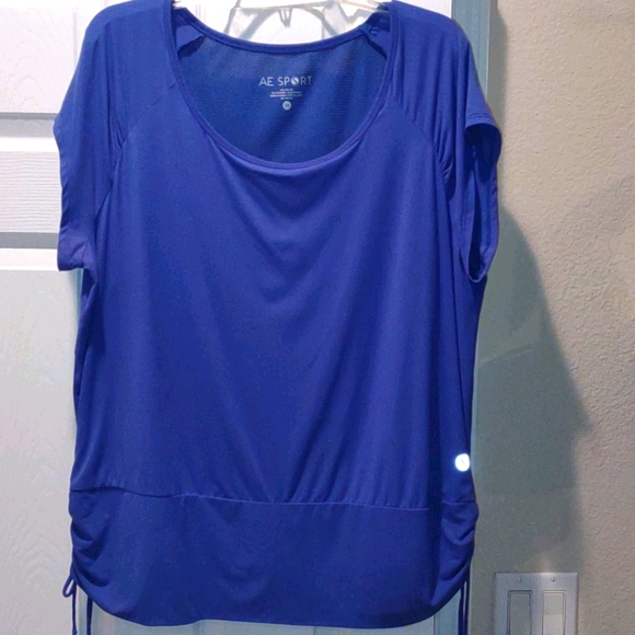 AE Sport Periwinkle Blue Short Sleeved Shirt - Picture 2 of 8